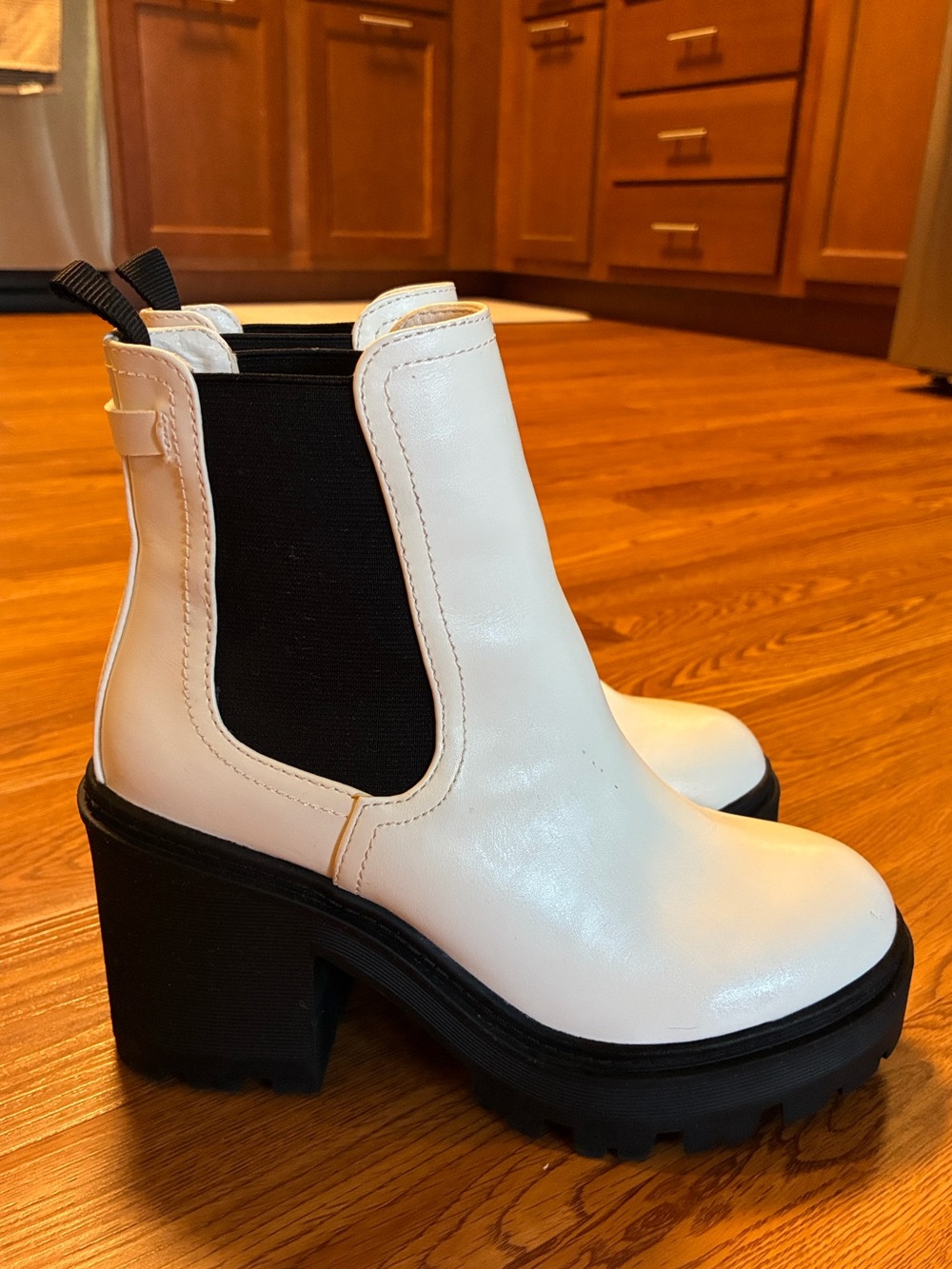 Urban Outfitters White Platform Chelsea Boots